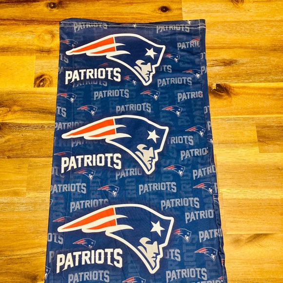 New England Patriots Gaiter Scarf Face Mask - Picture 2 of 2